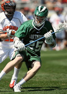 米兰体育联赛-开拓者队员表现抢眼，球队士气大振